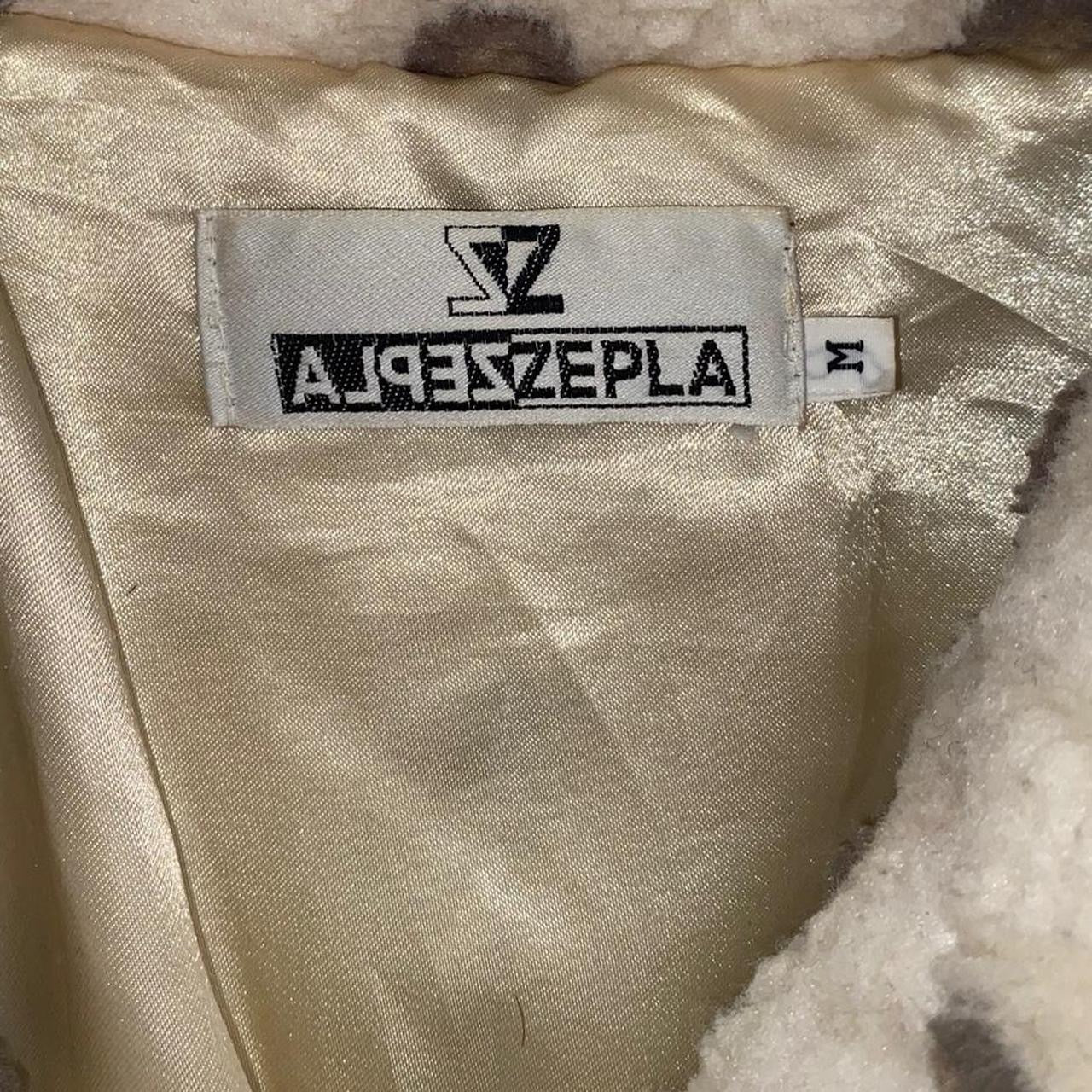 Cream vintage Alpezzepla snowflake print fuzzy coat ukM